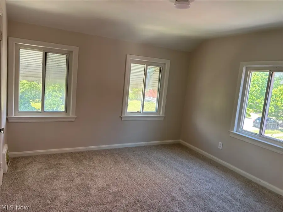3381 Sutton Road, Shaker Heights, OH 44120 - #2