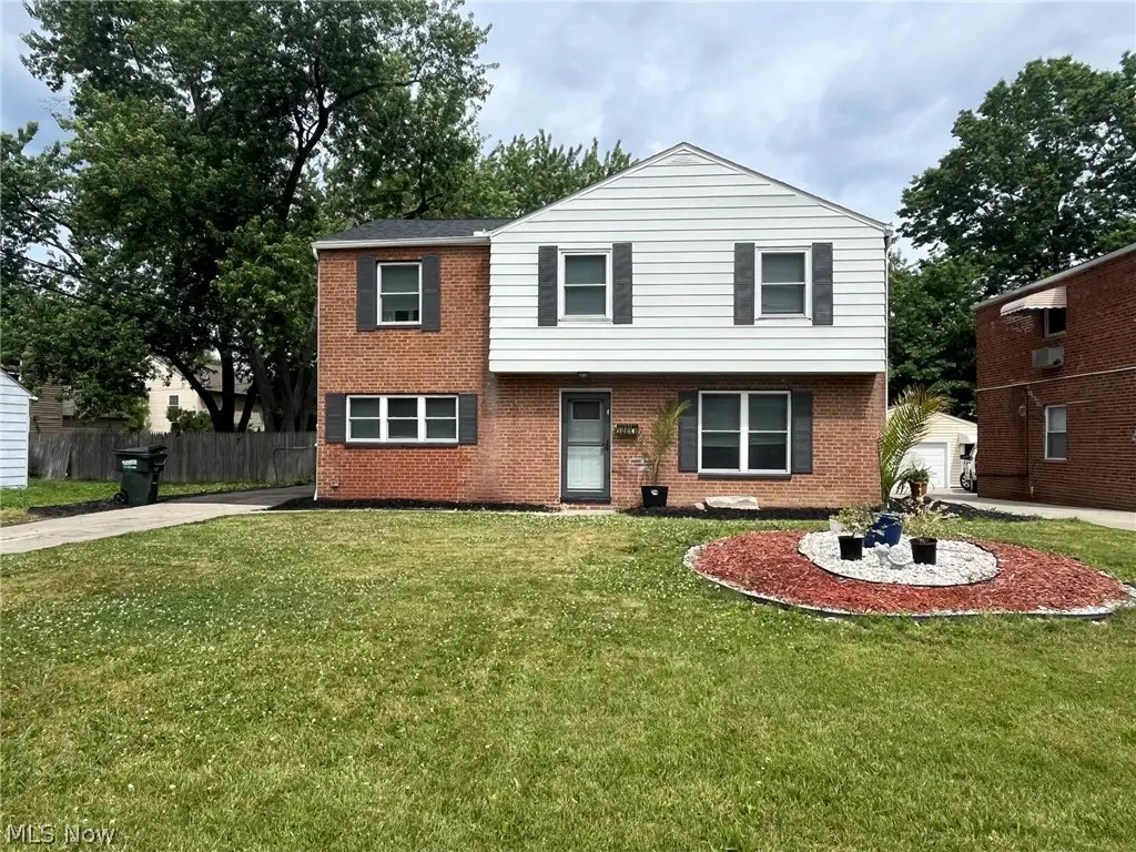 28061 Tremaine Drive, Euclid, OH 44132 - #1