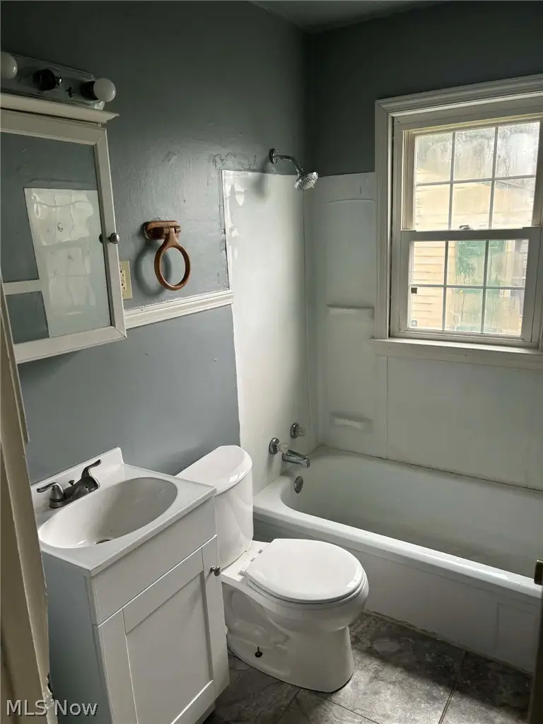 828 Marmion Avenue, Youngstown, OH 44502 - #3