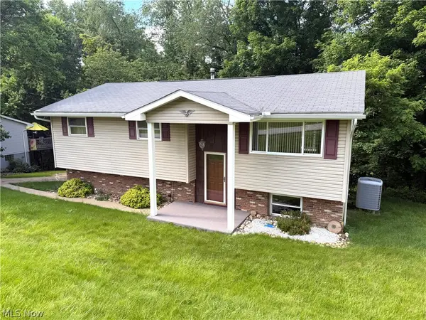 791 N Overlook Drive, Wintersville, OH 43953