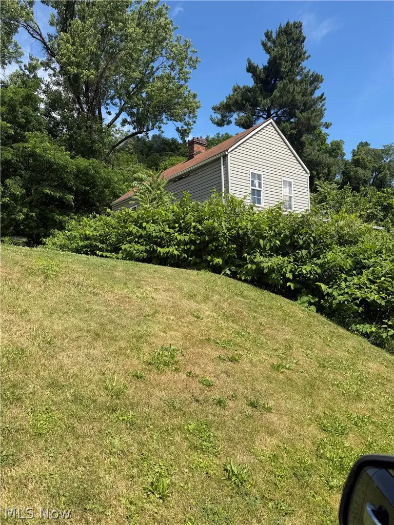 1209 N 8th Street, Martins Ferry, OH 43935 - #1