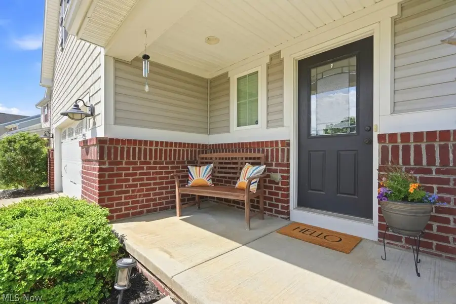 1504 Buckhurst Run, Wadsworth, OH 44281 - #3