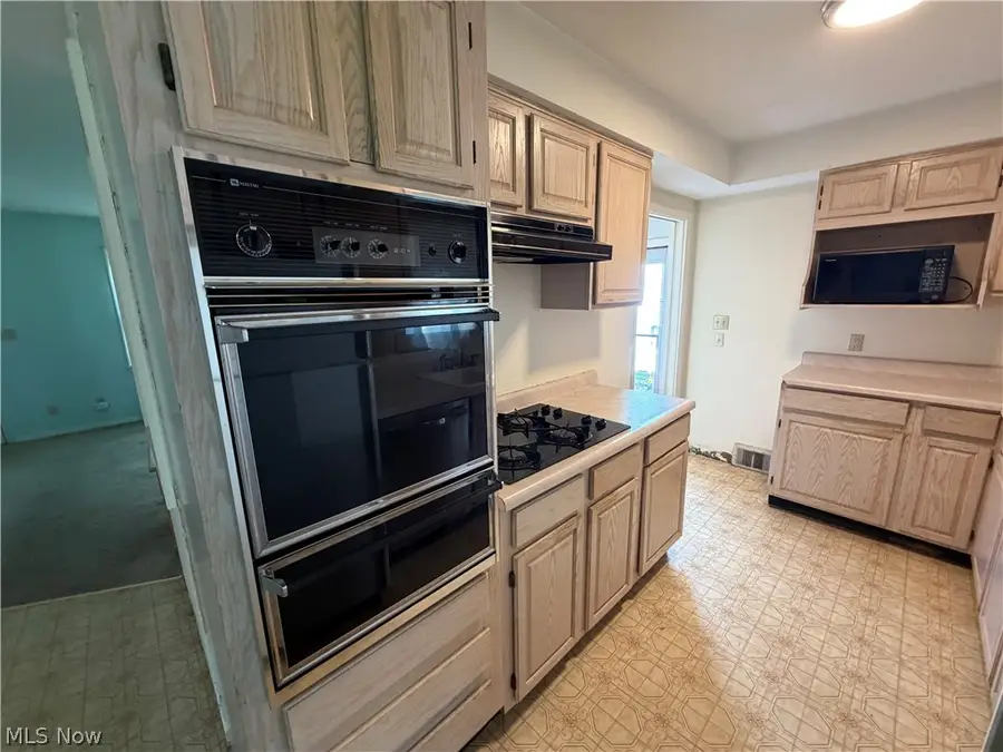 139 Centervale Avenue, Youngstown, OH 44512 - #3