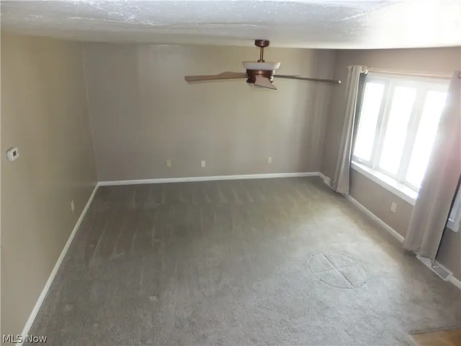 4641 E Lake Road, Sheffield Lake, OH 44054 - #2