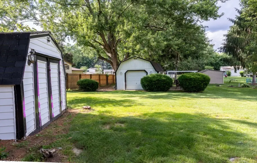 8639 Candlewood Nw Avenue, North Canton, OH 44720 - #3