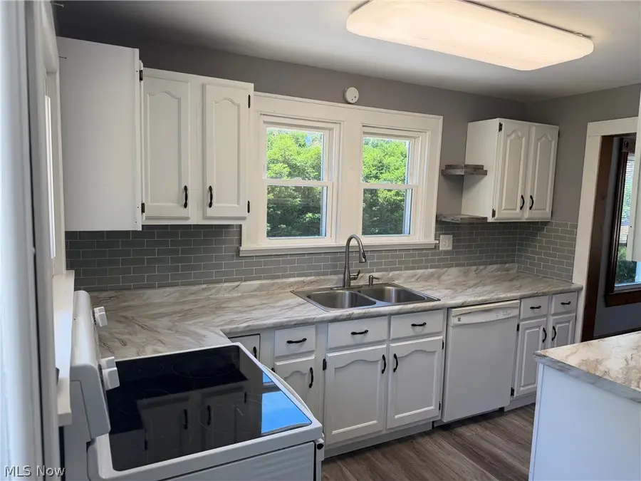 8428 Nowlen Street, Mentor, OH 44060 - #3