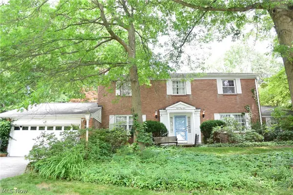345 Marian Lake Boulevard, Cuyahoga Falls, OH 44223