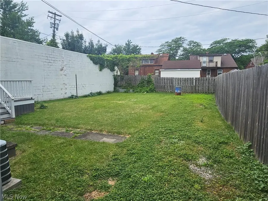3700 W 148th Street, Cleveland, OH 44111 - #3