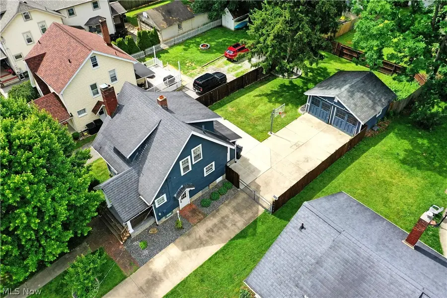 1735 Edgewood Ne Street, Warren, OH 44483 - #3