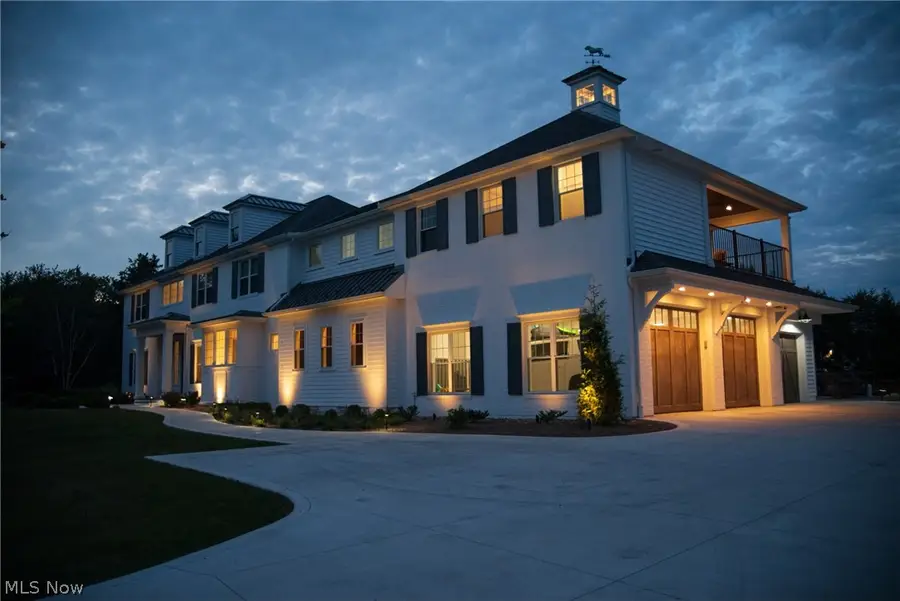 9830 Greenway Trail, Chagrin Falls, OH 44023 - #3