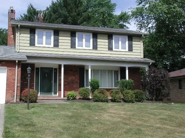 5610 Essex Drive, Seven Hills, OH 44131 - #2
