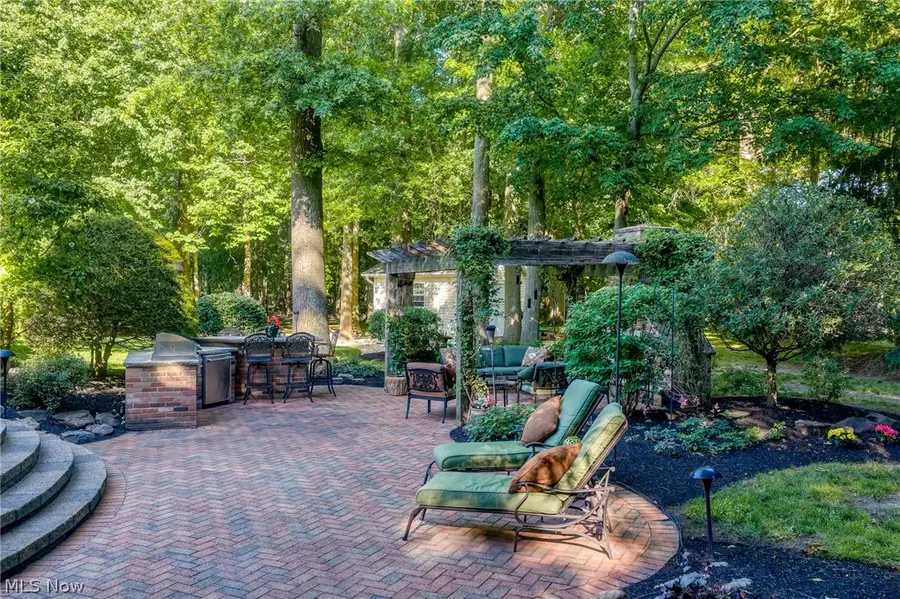 5808 Pinehurst Court, Highland Heights, OH 44143 - #3