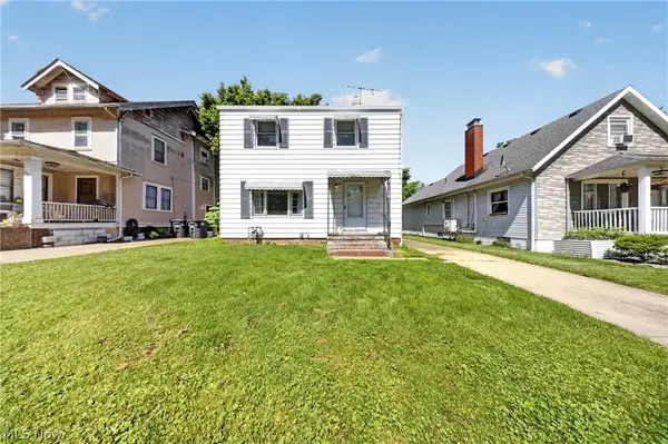378 Hillwood Drive, Akron, OH 44320