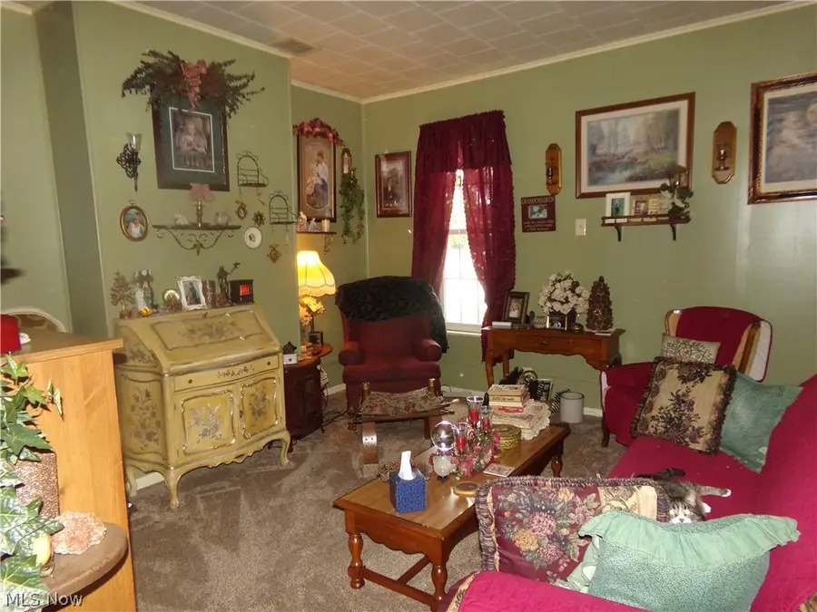 422 N Dawson Street, Uhrichsville, OH 44683 - #3