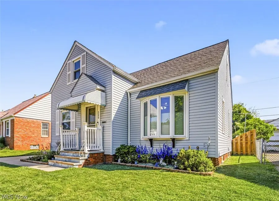 285 E 327th, Willowick, OH 44095 - #2