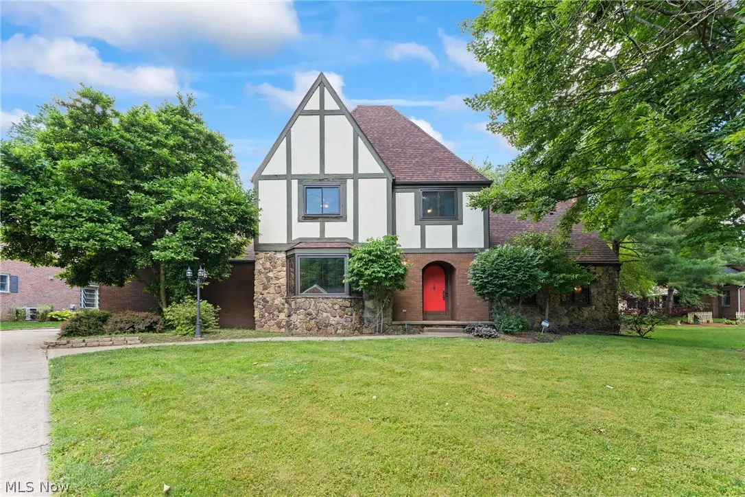 7739 Starcliff Nw Avenue, North Canton, OH 44720 - #1