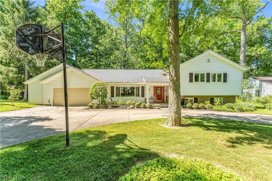 6821 Thornapple Drive, Mayfield, OH 44040 - #2