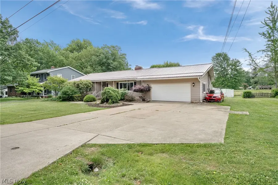 250 Greenridge Drive, Geneva, OH 44041 - #3