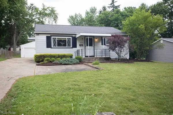 3894 Cannon Road, Youngstown, OH 44515