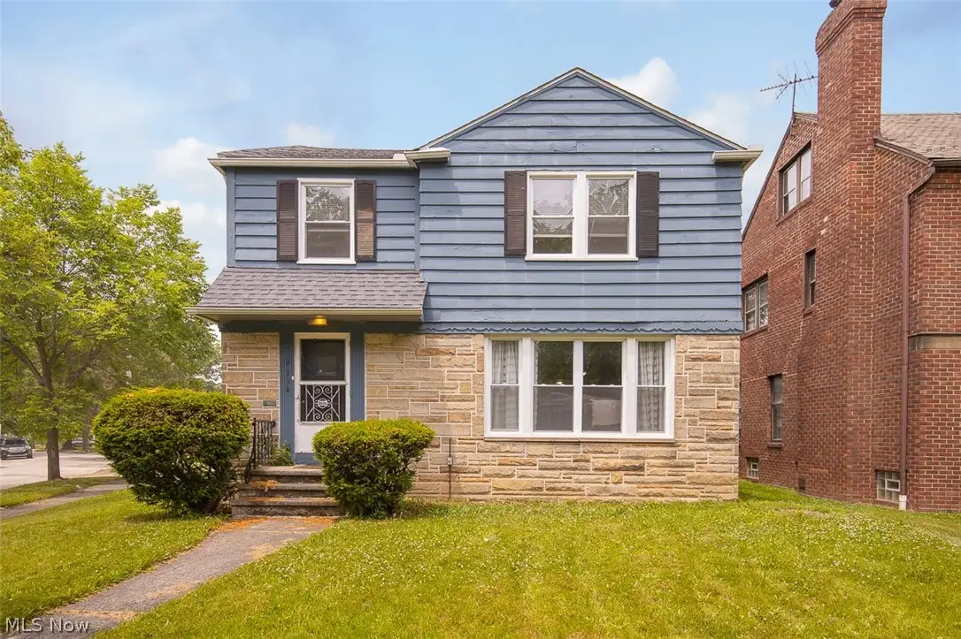 2374 Traymore Road, University Heights, OH 44118 - #1
