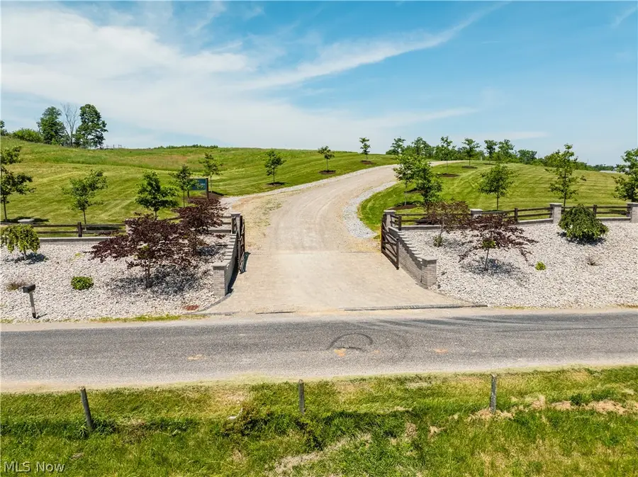 3311 Township Road 157, Sugarcreek, OH 44681 - #2