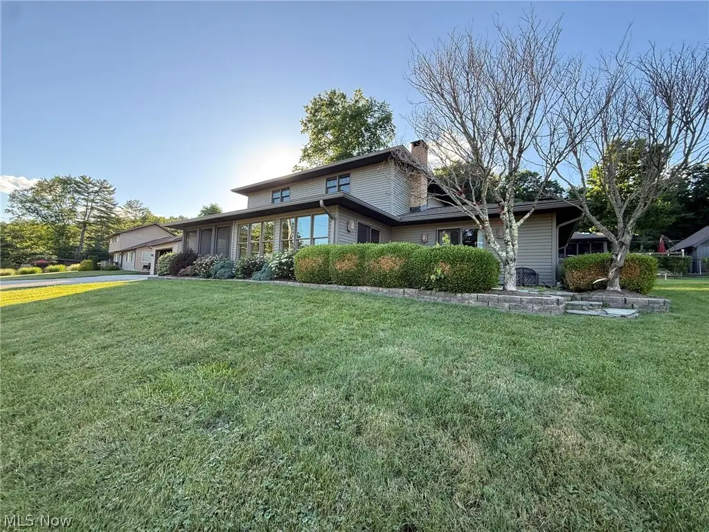 9201 N Shore Ne Drive, Mineral City, OH 44656 - #1