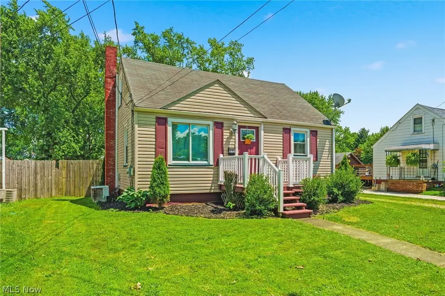 222 Genoa Sw Avenue, Massillon, OH 44646 - #2