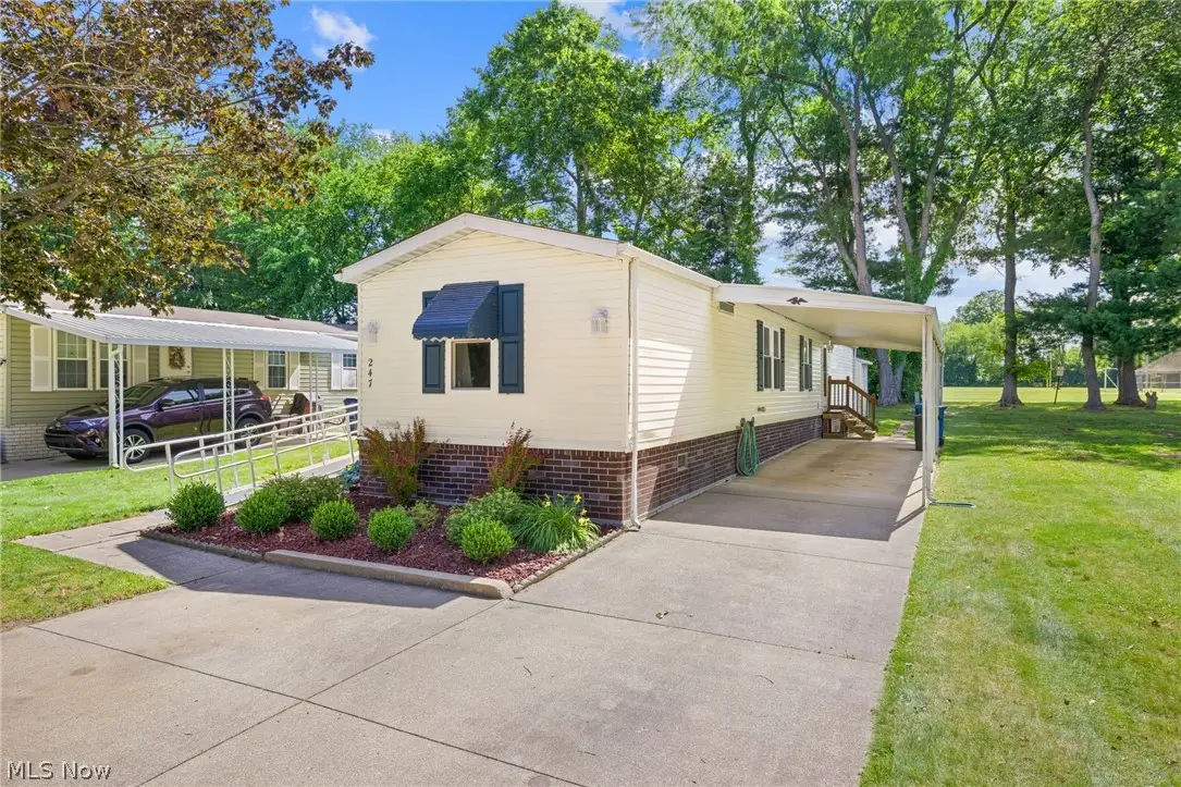 247 C Sw Street, Navarre, OH 44662 - #1