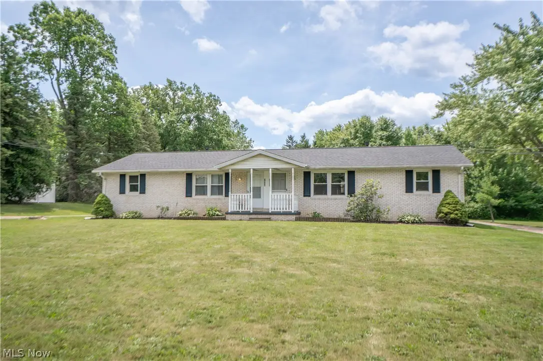 3090-3092 Brumbaugh Nw Street, North Canton, OH 44720 - #1