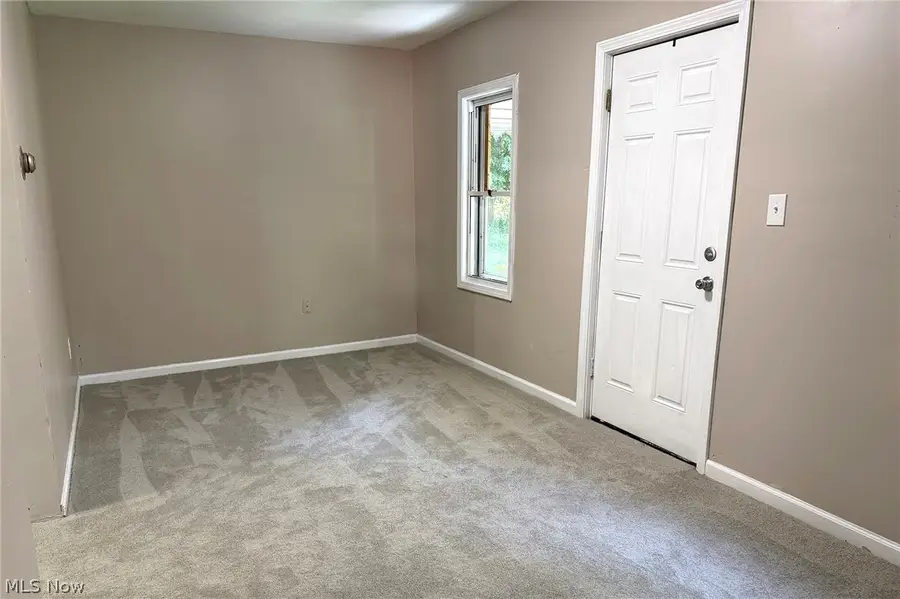318 Joseph Avenue, Barberton, OH 44203 - #3