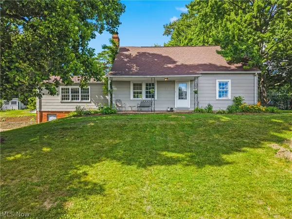 1769 Paradise Road, Orrville, OH 44667