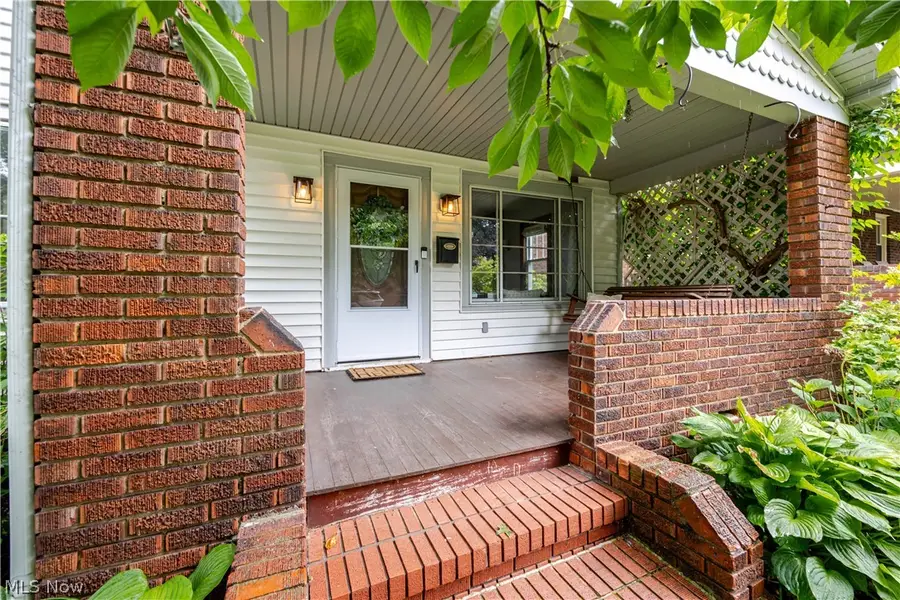 2529 Whitelaw Street, Cuyahoga Falls, OH 44221 - #2