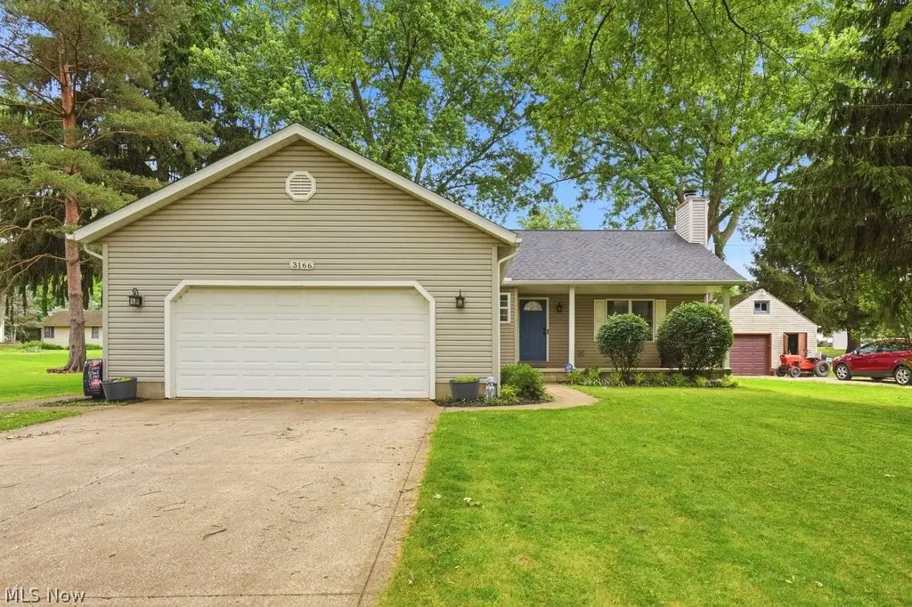 3166 Vermont Nw Street, North Canton, OH 44720 - #1