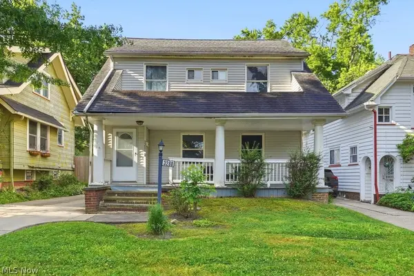 3288 Beechwood Avenue, Cleveland Heights, OH 44118