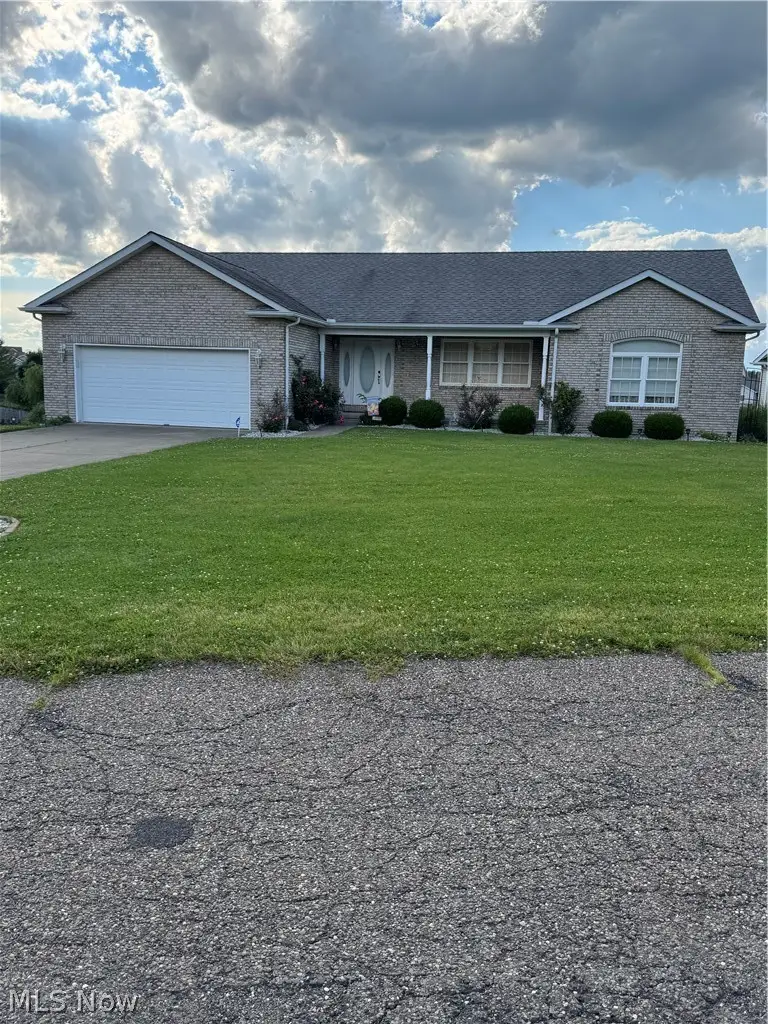 46121 Country Lake Drive, Saint Clairsville, OH 43950 - #2