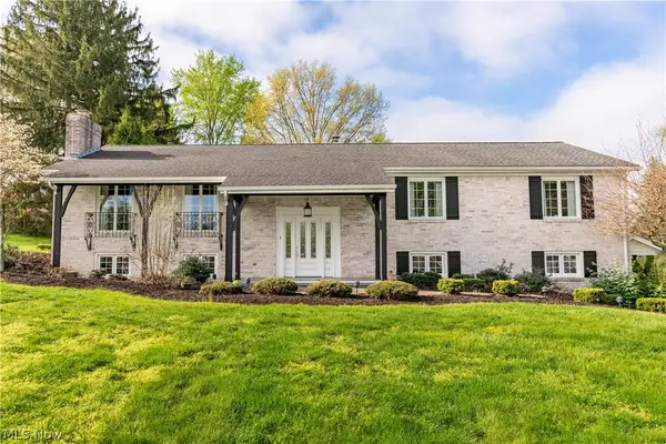 2240 Devonshire Nw Drive, Canton, OH 44708