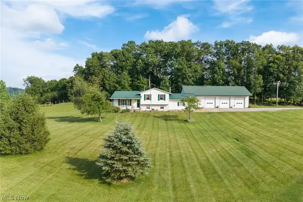 8175 Stover Sw Road, Sherrodsville, OH 44675