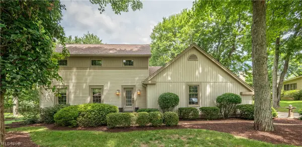 548 Squirrel Hill Drive, Youngstown, OH 44512