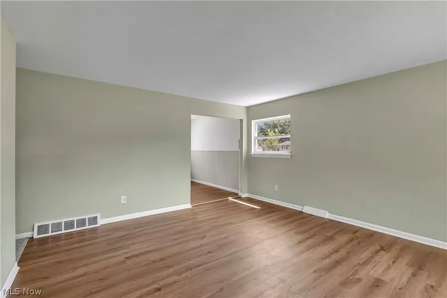 2703 Crehore Street, Lorain, OH 44052 - #3