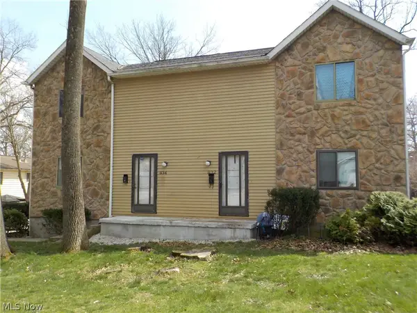 834 Loomis Avenue, Cuyahoga Falls, OH 44221