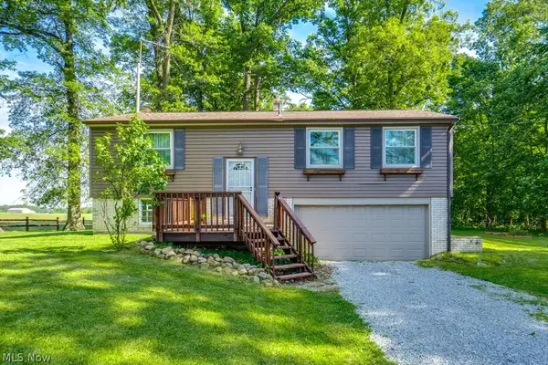 9921 Beech Ne Street, Louisville, OH 44641