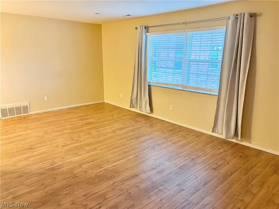 2885 Pease Drive #221, Rocky River, OH 44116 - #2