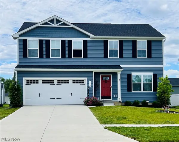 1112 Hidden Lake Boulevard, Akron, OH 44312