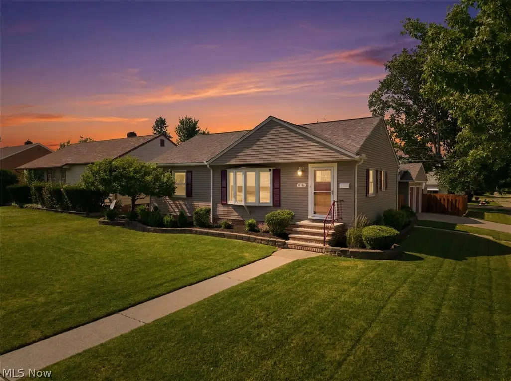 10860 Aaron Drive, Parma, OH 44130 - #1