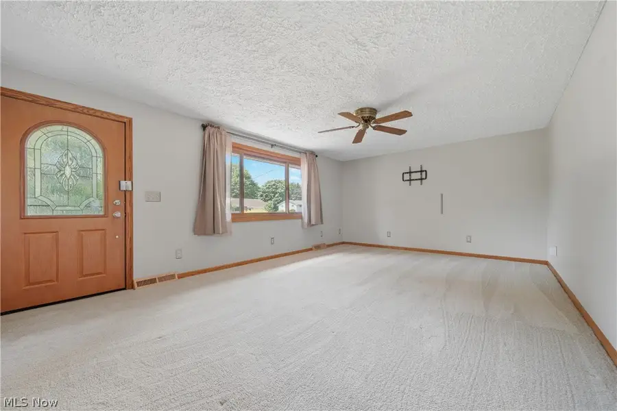 5155 Oakvale Sw Street, Canton, OH 44706 - #3