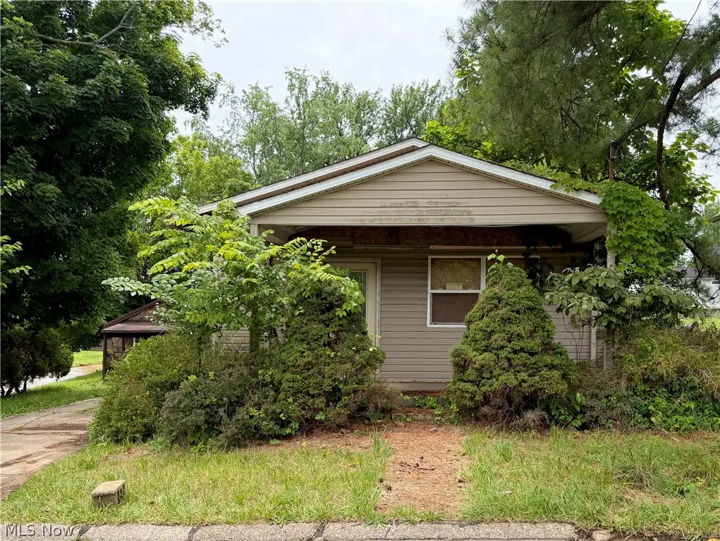 1012 27th Street, Vienna, WV 26105 - #1
