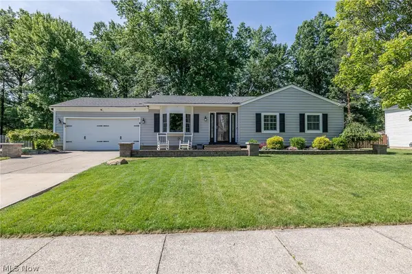26905 Southwood Lane, Olmsted Twp, OH 44138