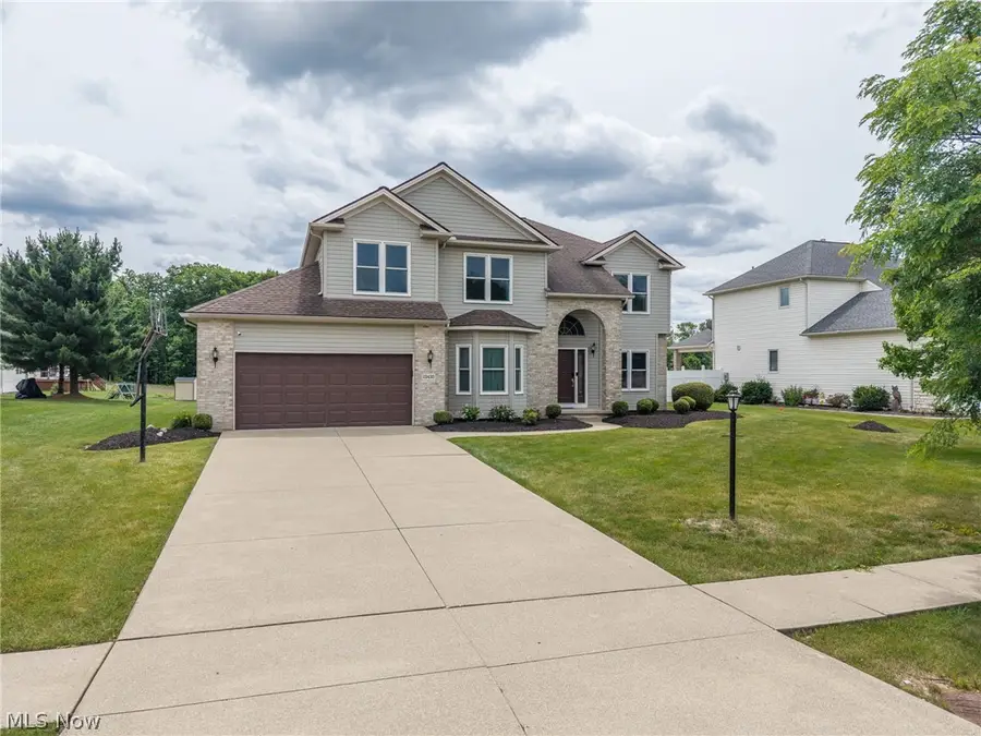 13435 Glenbrook Drive, Strongsville, OH 44136 - #2