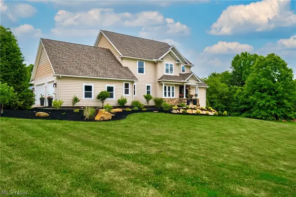 41 W Nimisila Road, New Franklin, OH 44319