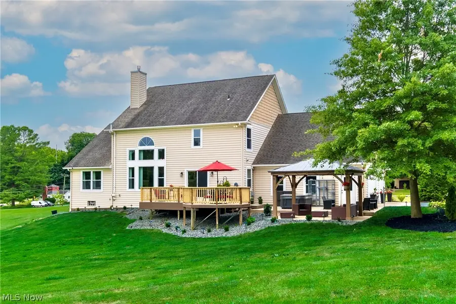 41 W Nimisila Road, New Franklin, OH 44319 - #3